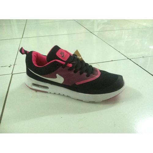 nike thea knit