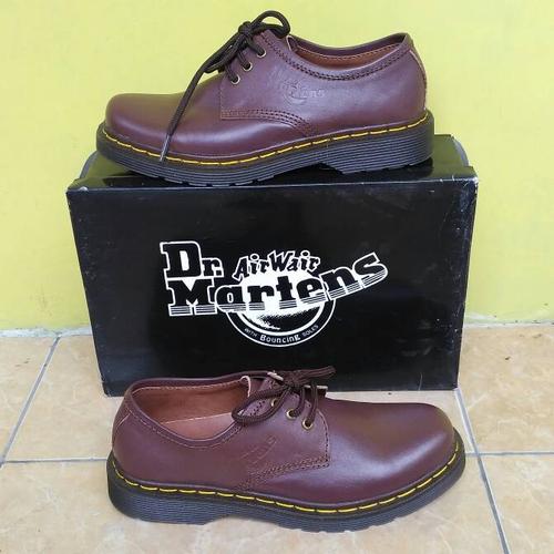 Jual Sepatu DR. MARTENS Air Wair Coklat Pendek - Kota Semarang - Anugrah  Wijaya | Tokopedia