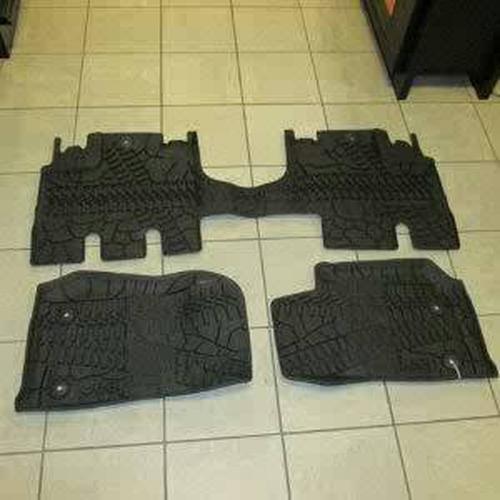 Foto Produk karpet jeep wrangler jk rubicon dari Planet Jeep
