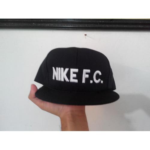 topi nike sb