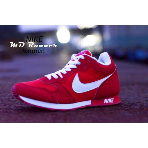 nike md runner red