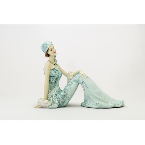 Gambar Pajangan Figurine Wanita Duduk dari Capodimonte Jakarta Barat Tokopedia