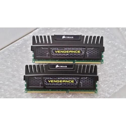 【新品】CORSAIR DDR3 メモリ VALUE SELECT 8GB×2 新品】CORSAIR DDR3 メモリ VALUE SELECT 8GB×2