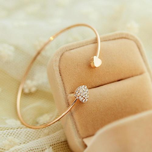Foto Produk gelang hati emas / gold-plated double peach heart bracelet JGE009 dari Oila
