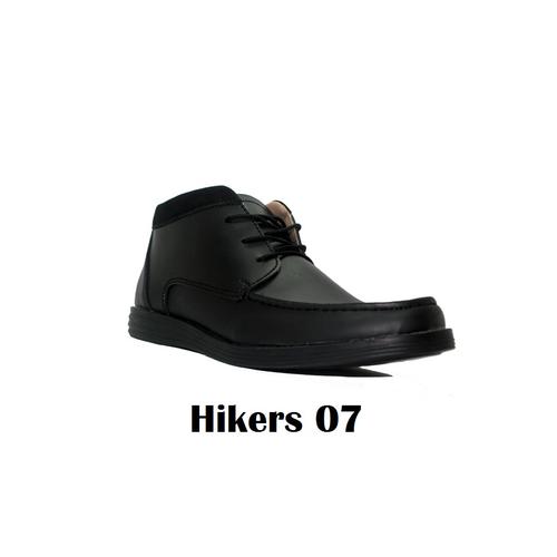 Foto Produk Hikers Shoes Officer High Top Quality Leather Black dari Cut Engineer