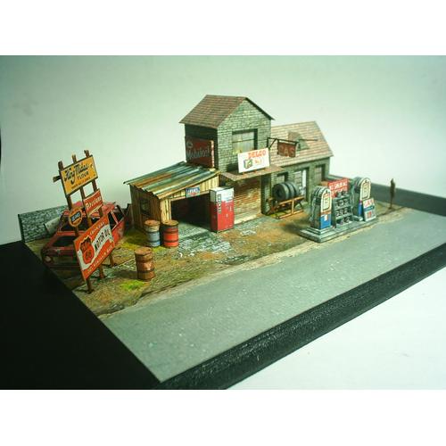 Gambar Pappercraft diorama Pom Bensin + Bengkel Skala 1:64 dari CassavaToys Kota Bekasi Tokopedia