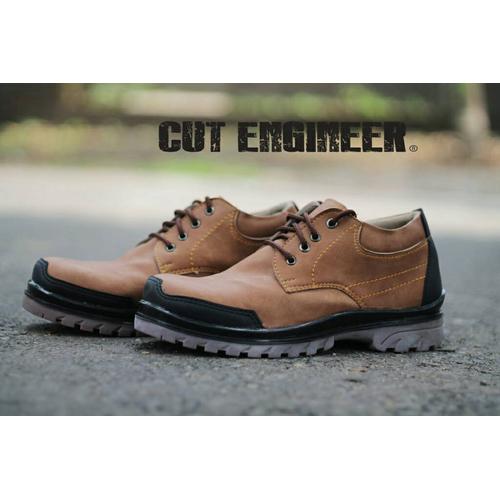 Foto Produk Hikers Shoes Safety England Comfort Low Boots Brown dari Cut Engineer