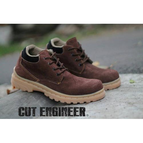 Foto Produk Cut Engineer Low Boots Classic Safety Suede Brown dari Cut Engineer