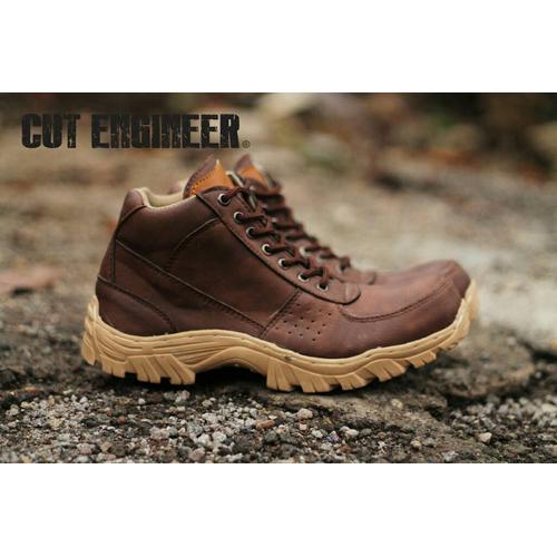 Foto Produk Sepatu Boots Safety Cut Engineer Coklat Tua Kuat dari Cut Engineer