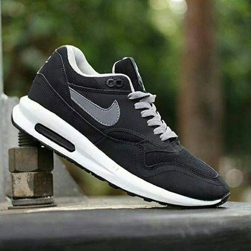 model sepatu nike air max