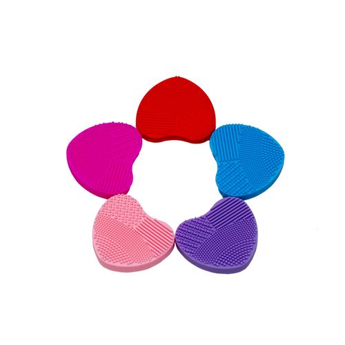 Foto Produk Brush LOVE/HEART - Cleaning Rubber for Makeup Brush (Pembersih Brush) dari twindshop