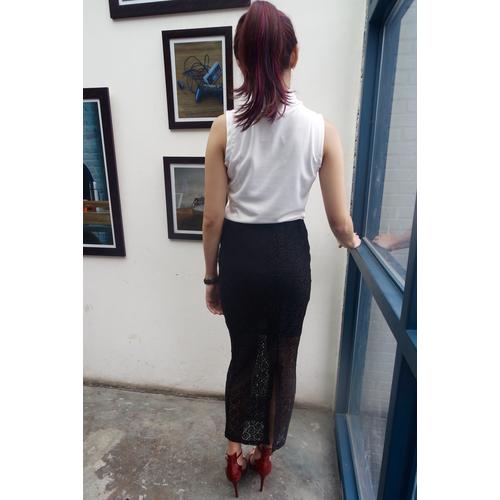 black maxi skirt