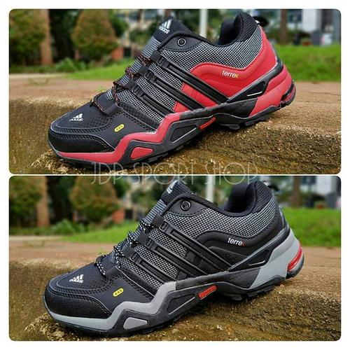 adidas terrex 445