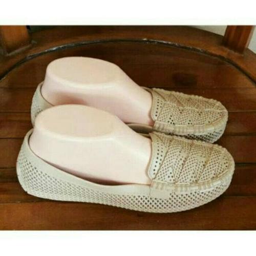 Foto Produk Sepatu Karet Wanita / Jelly Shoes / Flat Shoes - Mokka, 37 dari Dosies Shoes