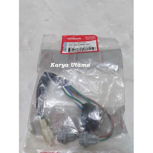 Gambar Cop Fitting / Pitting / Soket Lampu Depan KWB AHM Honda Blade dari Karya Utama shop Kota Surabaya Tokopedia