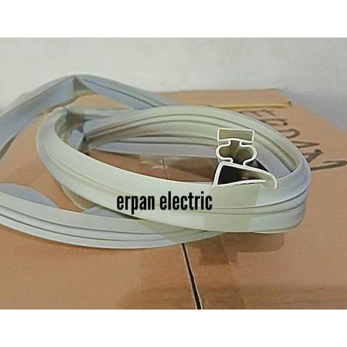 Foto Produk KARET PINTU KULKAS MODEL BAUT dari erpan electric