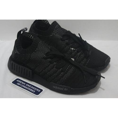 yeezy zyon stitching