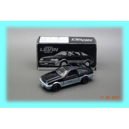 1:64 Tarmac Works Toyota Corolla Levin AE92 JTC 1993 #18 Jaune / Bleu