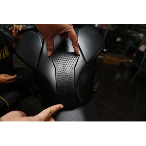 Gambar Techspec shape Center universal / Tankpad Tank pad pelindung tanki dari Positive Prosport Kota Surabaya Tokopedia