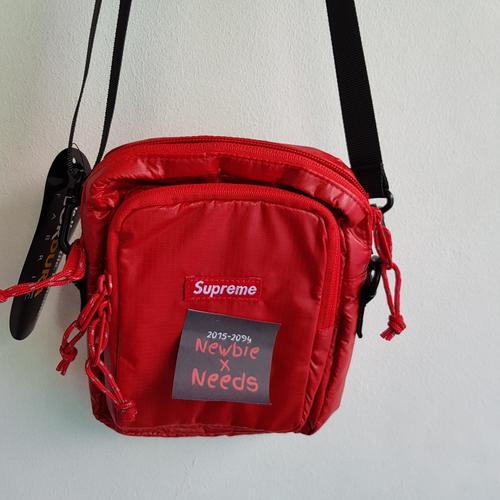 supreme pouch 2019