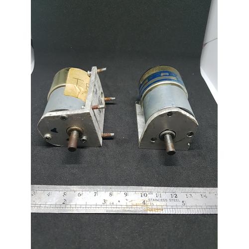 Foto Produk 1 pasang motor DC plus gearbox, 12VDC, merk Tsukasa Japan, 2 unit. dari UAV