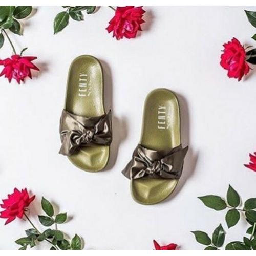 fenty flip flops
