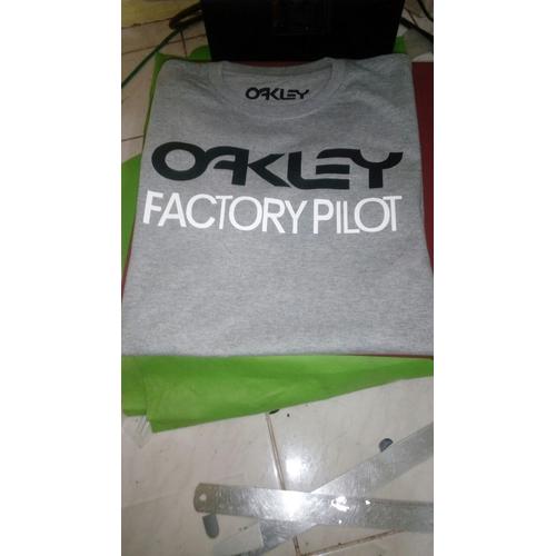 t-shirt OAKLEY FACTORY PILOT terlaris 