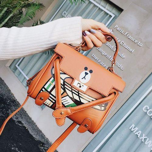light brown shoulder bag