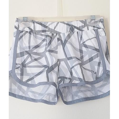 Old Navy Running Short White Metrics 