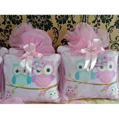 Foto Produk Souvenir Bantal Custom/Bantal kulit/Souvenir Ultah/Bantal Printing dari DD Hamper's