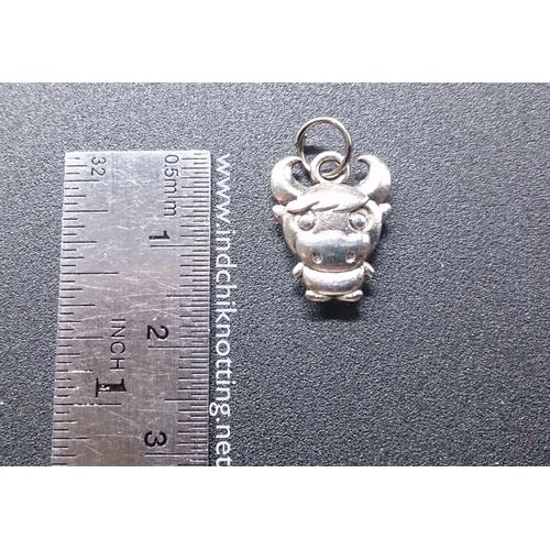 Foto Produk Liontin Shio Kerbau Silver Alloy Produk Impor dari IndChiKnotting