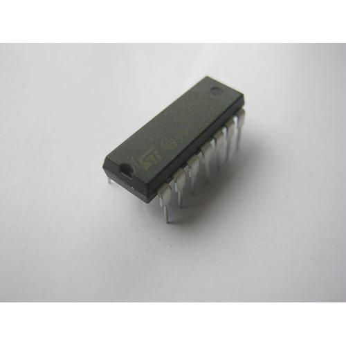 Jual IC LM324 LM 324 Single Supply Quad Operational Amplifiers Kab