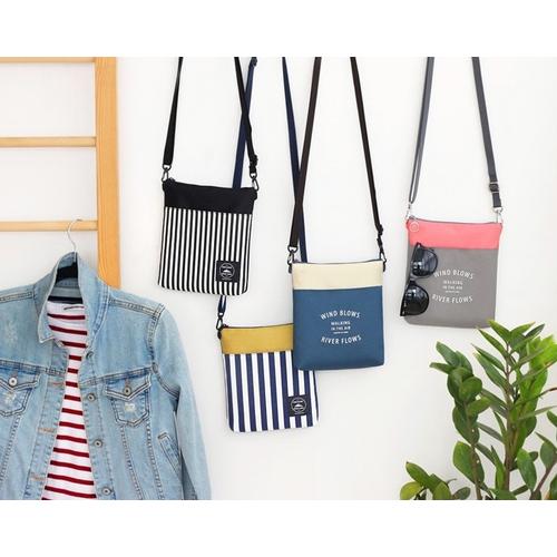 Foto Produk Iconic Tripping Cross Bags / Tas Selempang / Cross Body Sling Bags - Grey Pink dari EnnWen Online Store