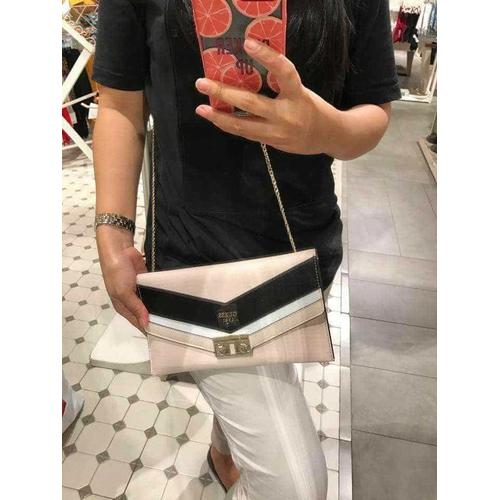 guess store cheshire oaks