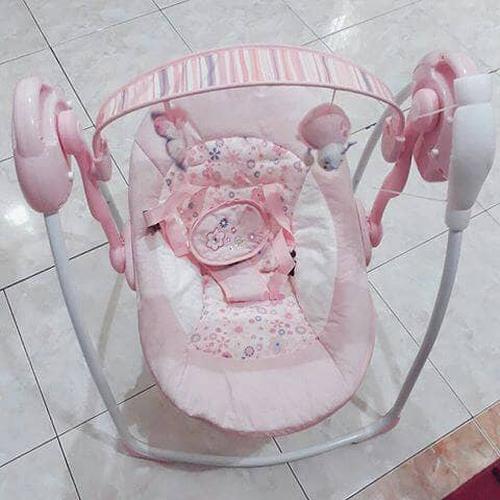 Foto Produk Babyelle swing Pink (Preloved) dari TokoUngu_NH Boutique