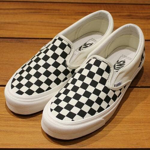 slip on checkerboard og