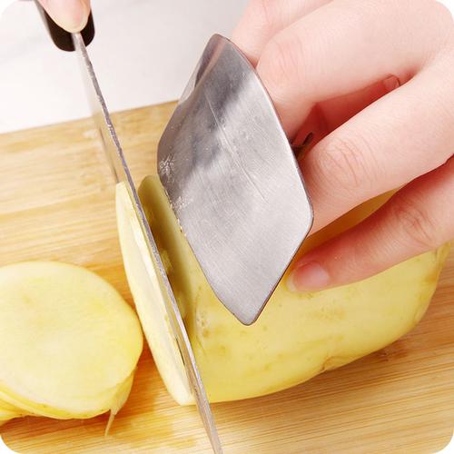 Foto Produk Pelindung Jari Saat Memotong / Finger guard Stainless Steel - X442 dari HARIKU Shop