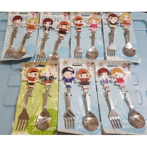 Foto Produk Stainless Couple set Spoon Fork/Sendok Garpu lucu, cocok utk Souvenir dari Hello Maddie