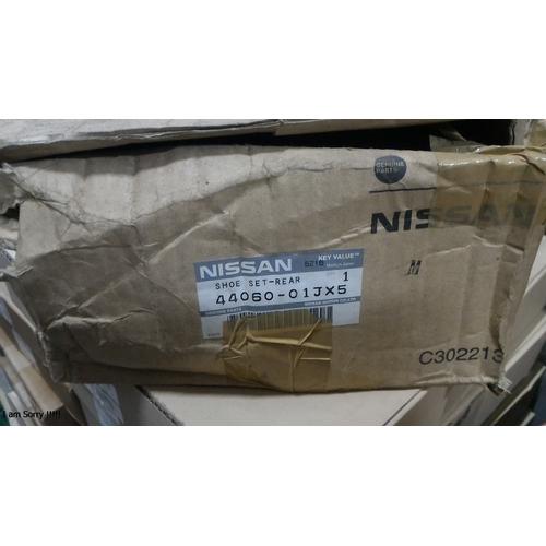 Foto Produk Brake Shoe PATROL Y60 LAMA TUA Kampas rem belakang 44060-01JX5/25 ORI dari Sparepart Nissan Genuine