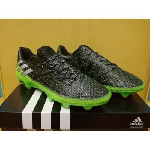 harga adidas messi