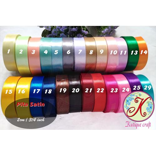 Foto Produk Pita Satin 3/4 Inch / 2 cm per roll - 2. Hijau Pupus dari Kutique Craft
