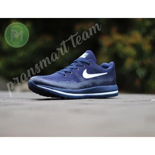 Jual Sepatu sneakers Runnning pria Nike 
