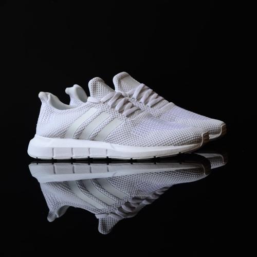 adidas swift run mens all white