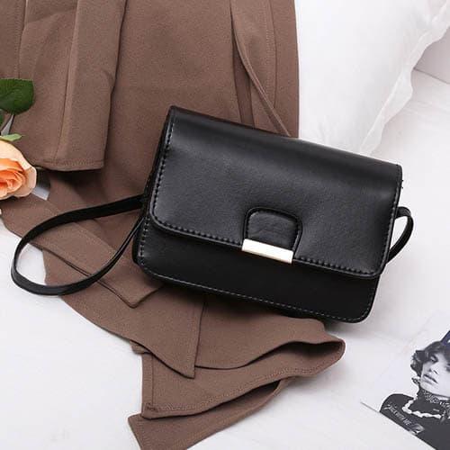 Foto Produk tas selempang fashion wanita sling bag messenger simple korea bta338 - Merah dari Oila