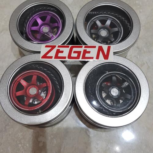 Foto Produk gantungan kunci velg hellaflush / keychain te37 brembo bottega dari Zegenautomotive