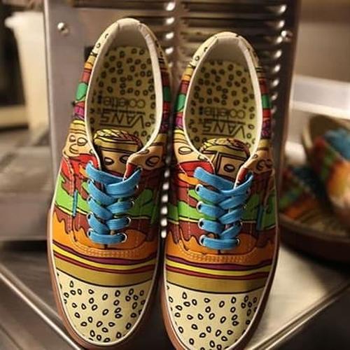 vans era snake
