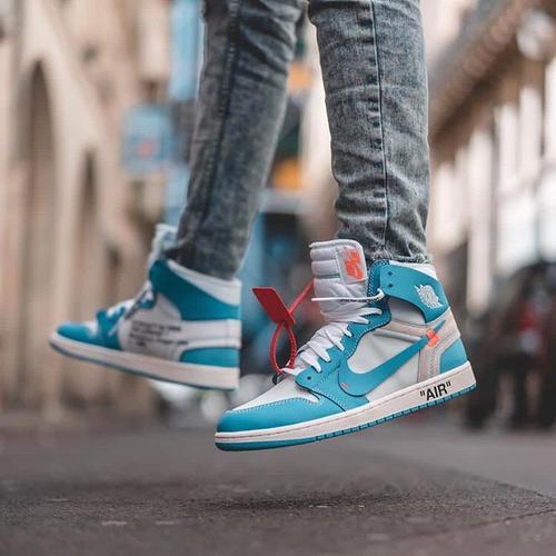 sepatu pria. merk nike jordan. warna 