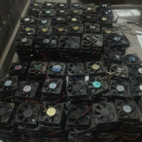Foto Produk Kipas Fan blower 12 cm 12cm Putaran tinggi Ampere tinggi dc 12 v dari Deutz_online