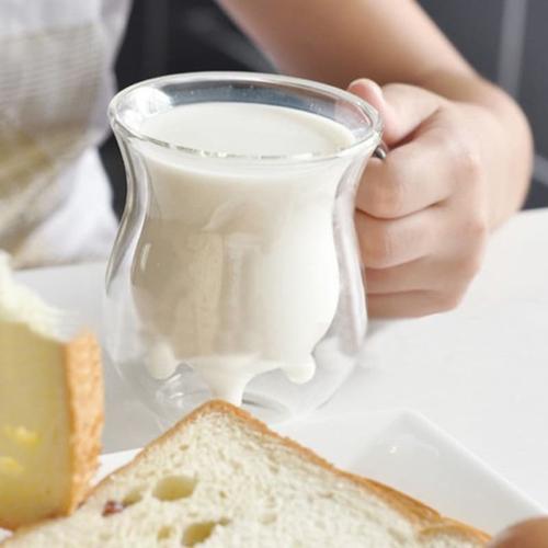 Foto Produk UCHII Double Wall Milk Mug w/ Handle - Cow Shape | Gelas Susu Gagang dari uchii store