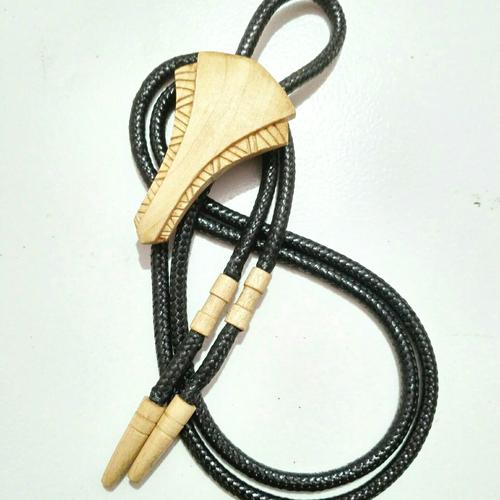 Foto Produk Kalung Bolo Kayu Handmade Spirit of Etnic White dari ARROW HANDMADE PRODUCT